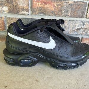 Nike Air Max Plus Tiempo Black White HF0074-001 Women’s Size 9, 8.5, 8, 7